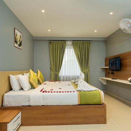 Hotel Grand Alleppey Alappuzha Exterior photo